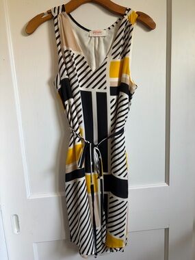 Colorblock Geometric Yellow & Black Sleeveless Dress
